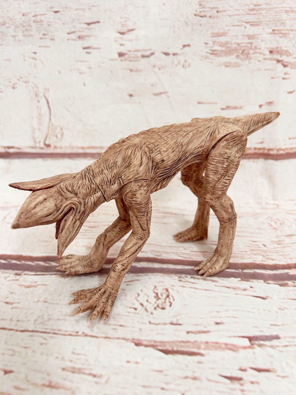 NETFLIX Stranger Things Demodog Dart Figure LA Pop Up Event Exclusive 7"